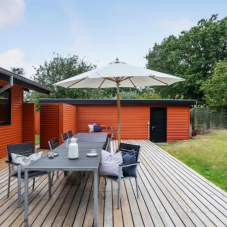 3 Bedroom Cozy In *