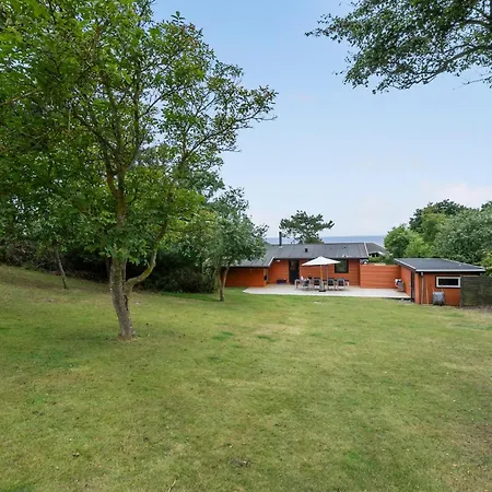 3 Bedroom Cozy In Prázdninový dům Martofte