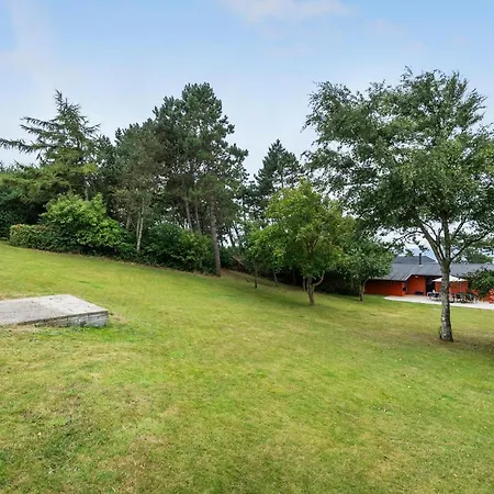 3 Bedroom Cozy In Prázdninový dům Martofte