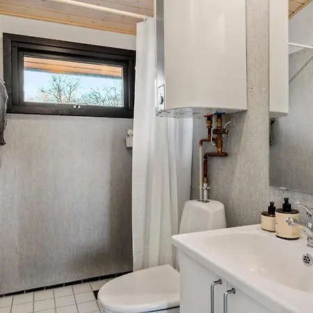 3 Bedroom Cozy In