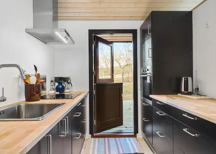 3 Bedroom Cozy In Сasa de vacaciones Martofte
