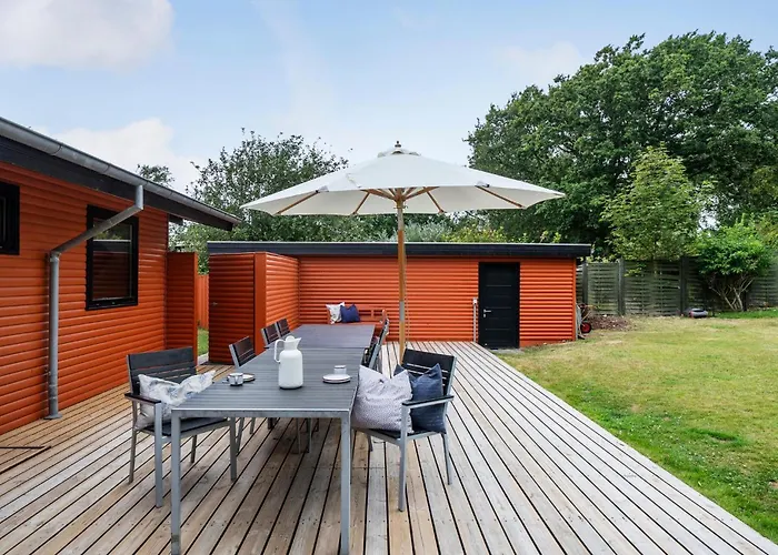 3 Bedroom Cozy In *