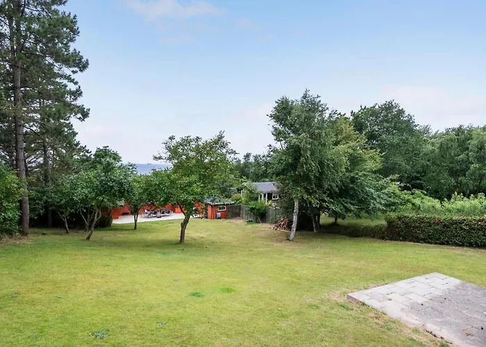 3 Bedroom Cozy In Feriehus *