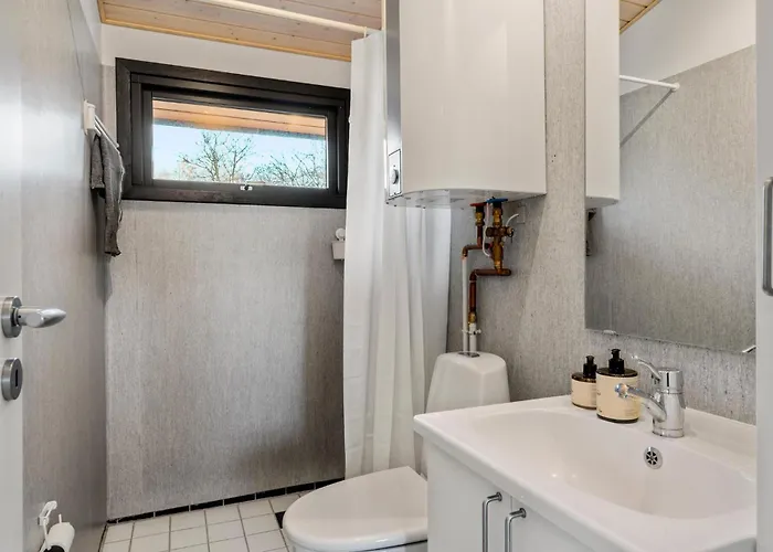 3 Bedroom Cozy In